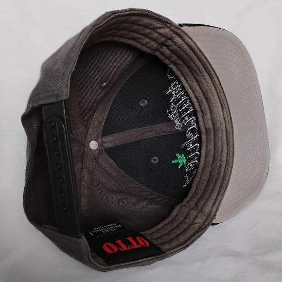 The Munchiez Grey & Black Indie YouTube Food Review Snap Back Cap Marijuana Leaf - Picture 7 of 9